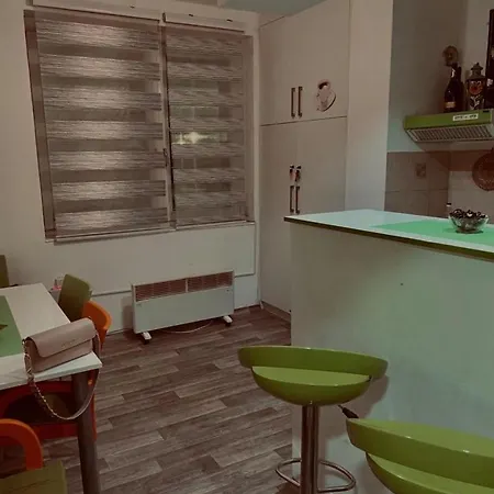 Apartman Jacuzzi Apartment *